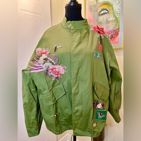 🆕RARE Cindy Kono embroidered army jacket, hidden zipper/snaps front 💚🦚🌺 NWOT - Picture 8 of 12